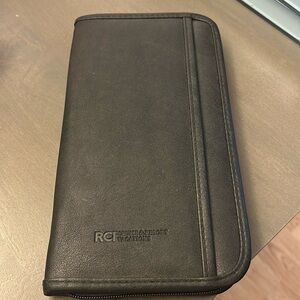 RCI cruise & resort vacations leather booklet​​​​